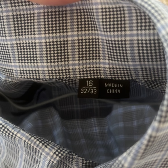 Boss button down - Picture 5 of 5